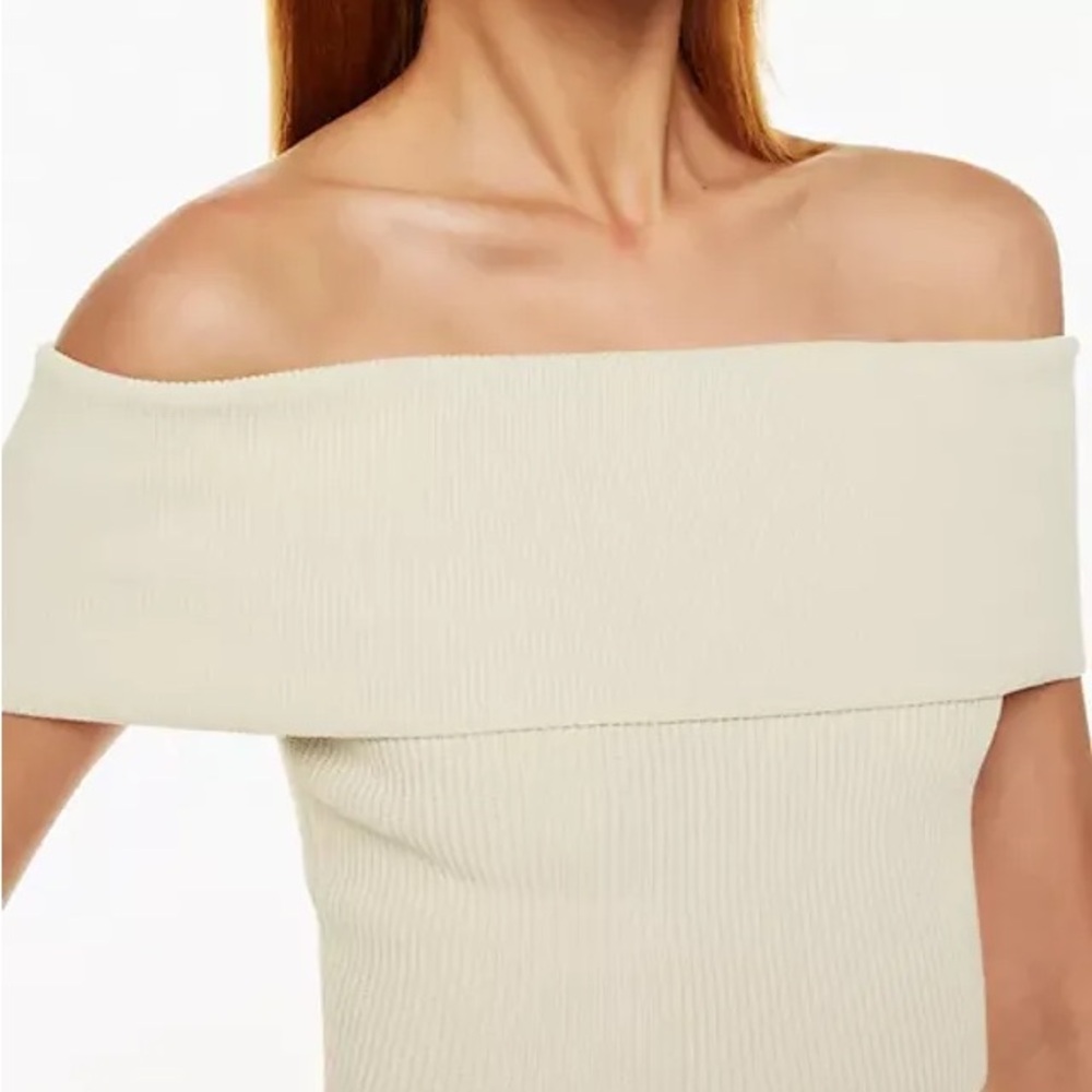 Sculpt knit off-shoulder